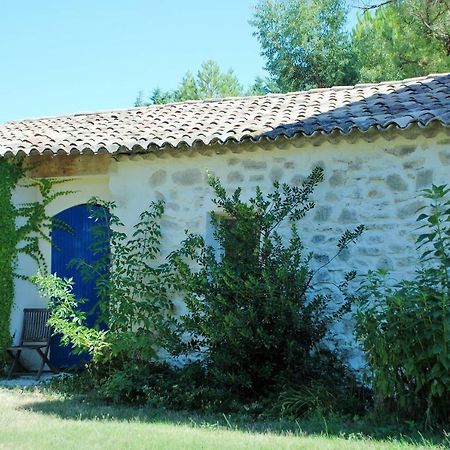 Le Mas De La Cigale Bleue, Caumont Sur Durance מראה חיצוני תמונה