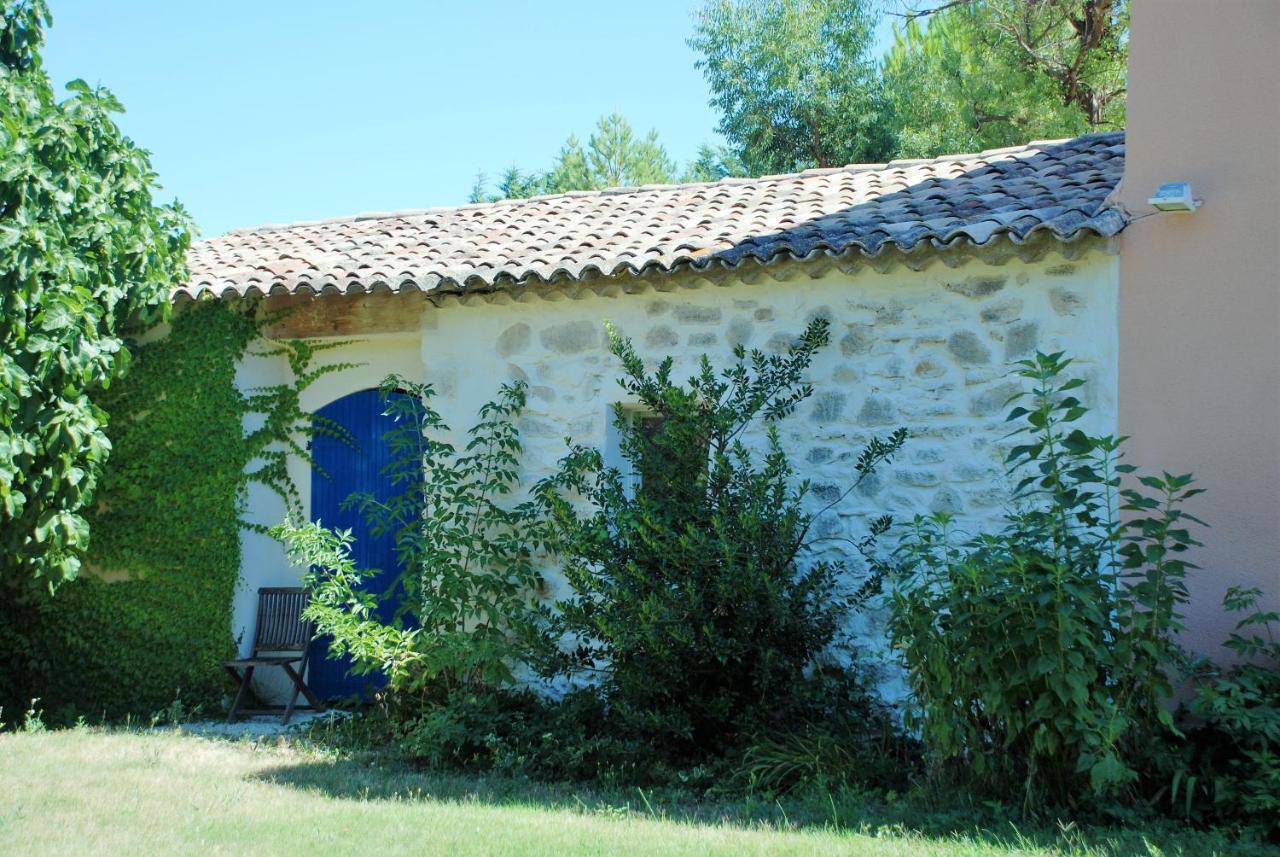 Le Mas De La Cigale Bleue, Caumont Sur Durance מראה חיצוני תמונה