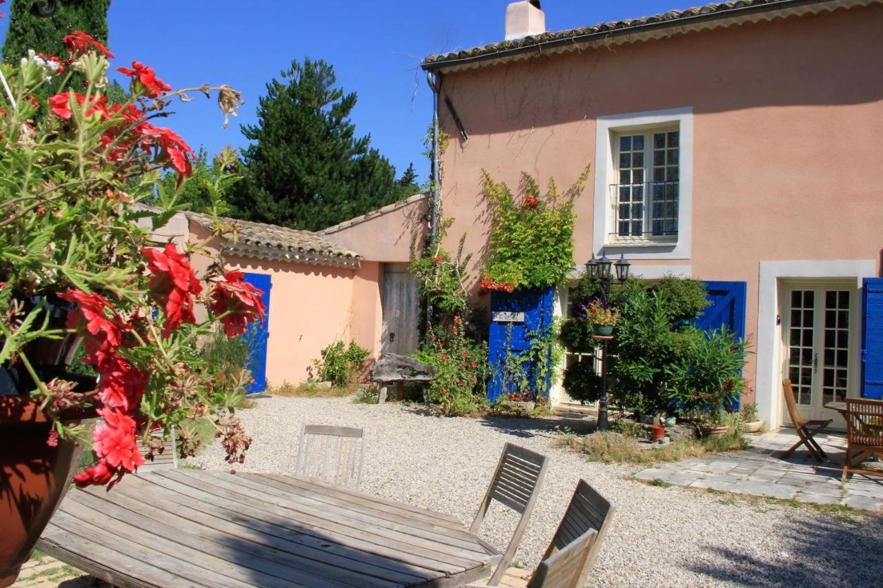 Le Mas De La Cigale Bleue, Caumont Sur Durance מראה חיצוני תמונה