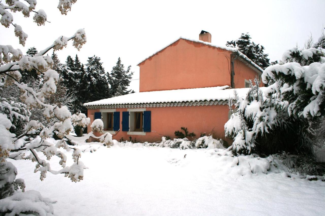 Le Mas De La Cigale Bleue, Caumont Sur Durance מראה חיצוני תמונה